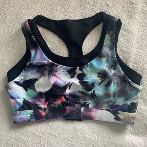 Fabletics (Medium) High Impact Sports Bra